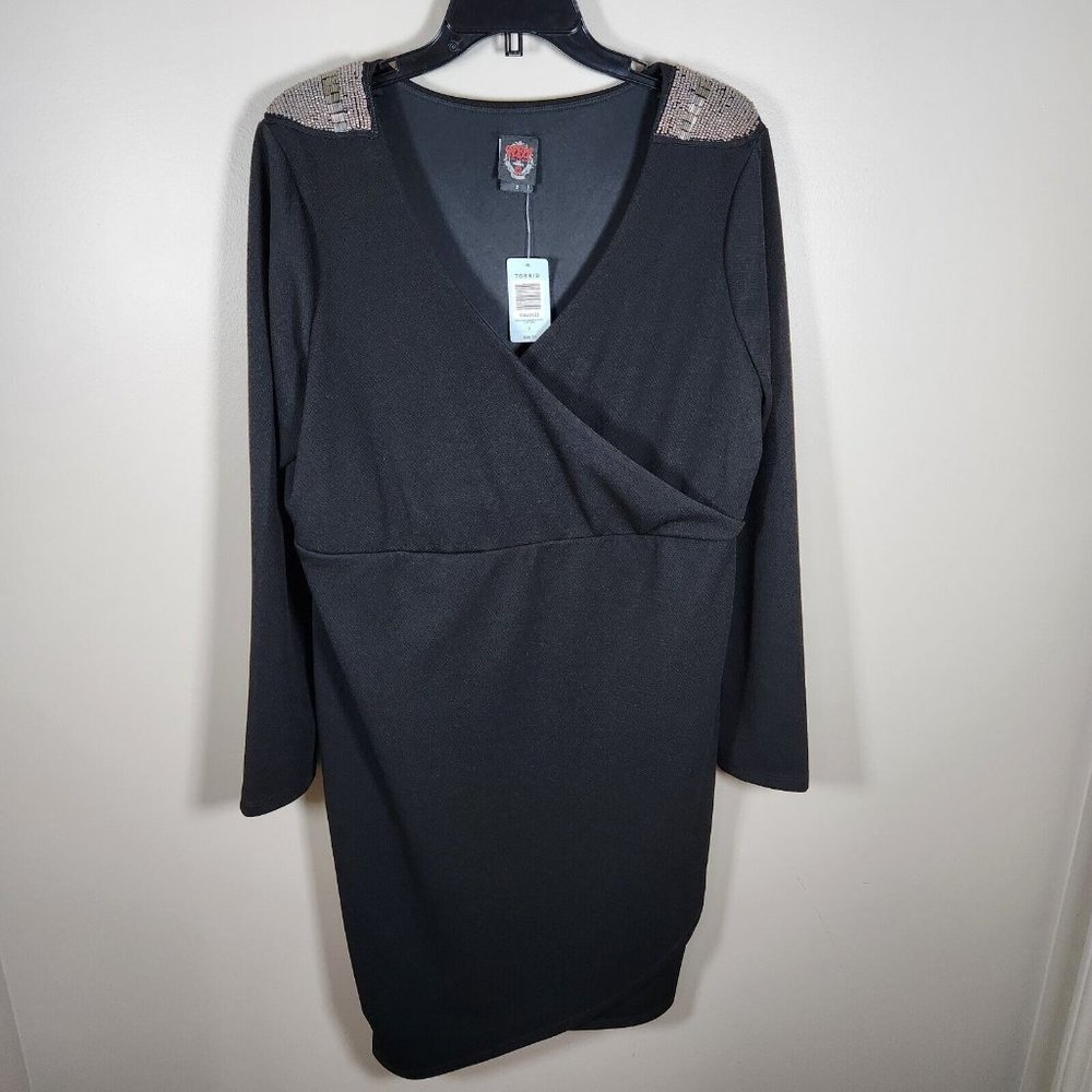 Torrid Dress ASO Rebel Wilson Womens 2 2X Black Faux Wrap V Neck Goth Grunge Emo